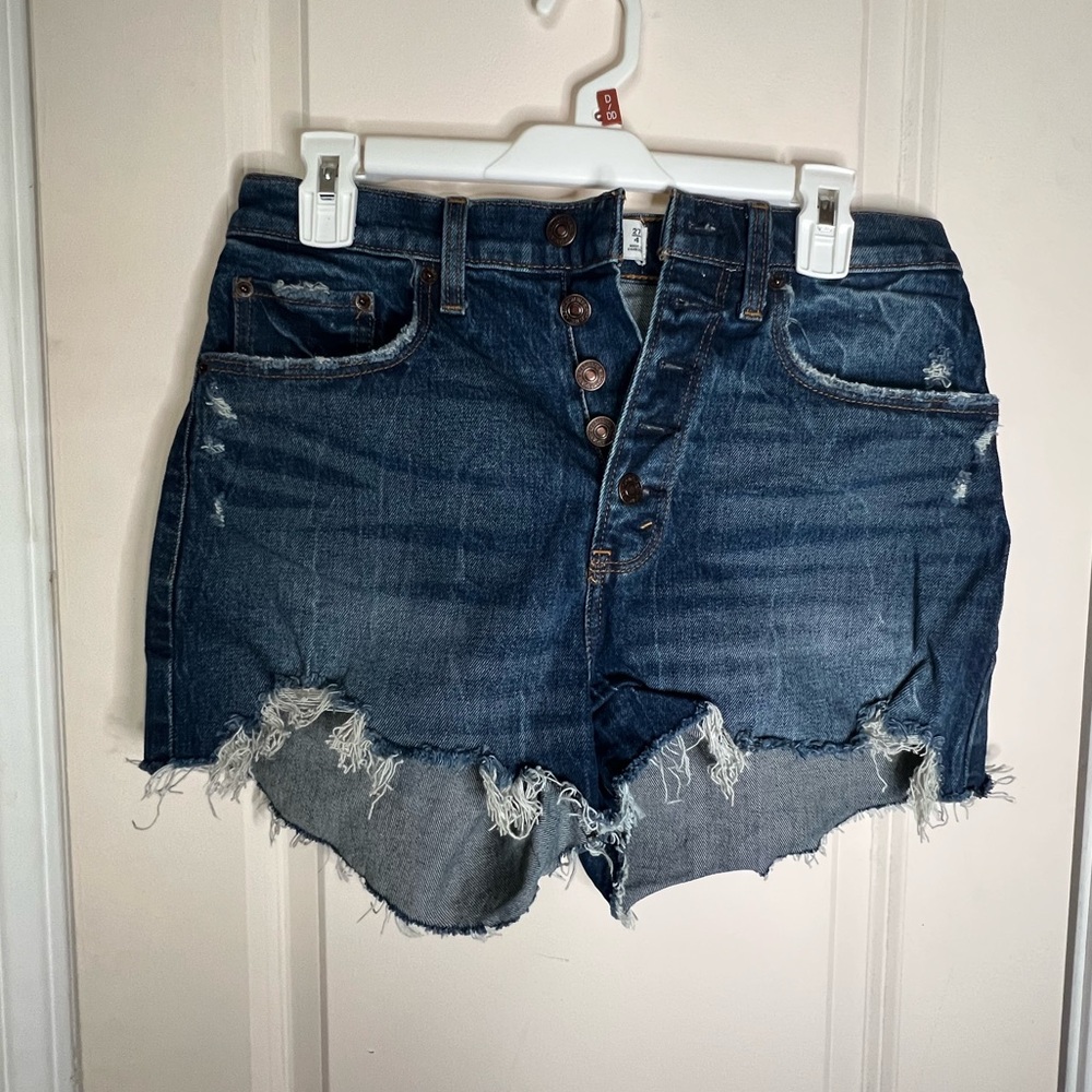 Abercrombie high waist curve dark wash button up shorts 27